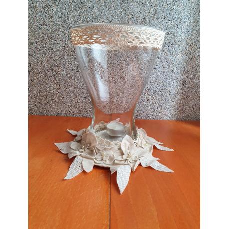 Vase dentelle