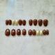 Press on nails marron doré