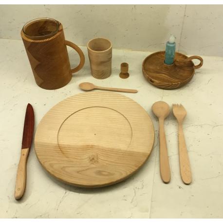 Service en bois pour  déco n’est pas à vendre