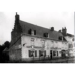 ESQUELBECQ - Café restaurant VANDERSLUYS